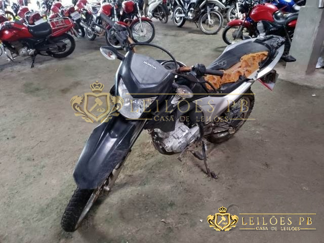 LOTE 13 HONDA NXR 160 BROS 2015/2015
