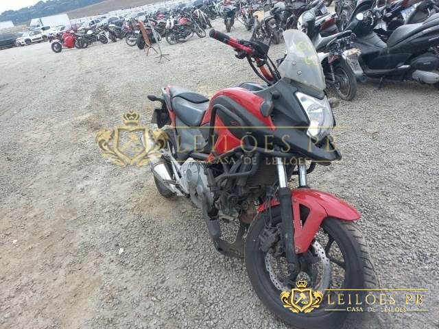 LOTE 22 HONDA NC 700X 2013/2013 